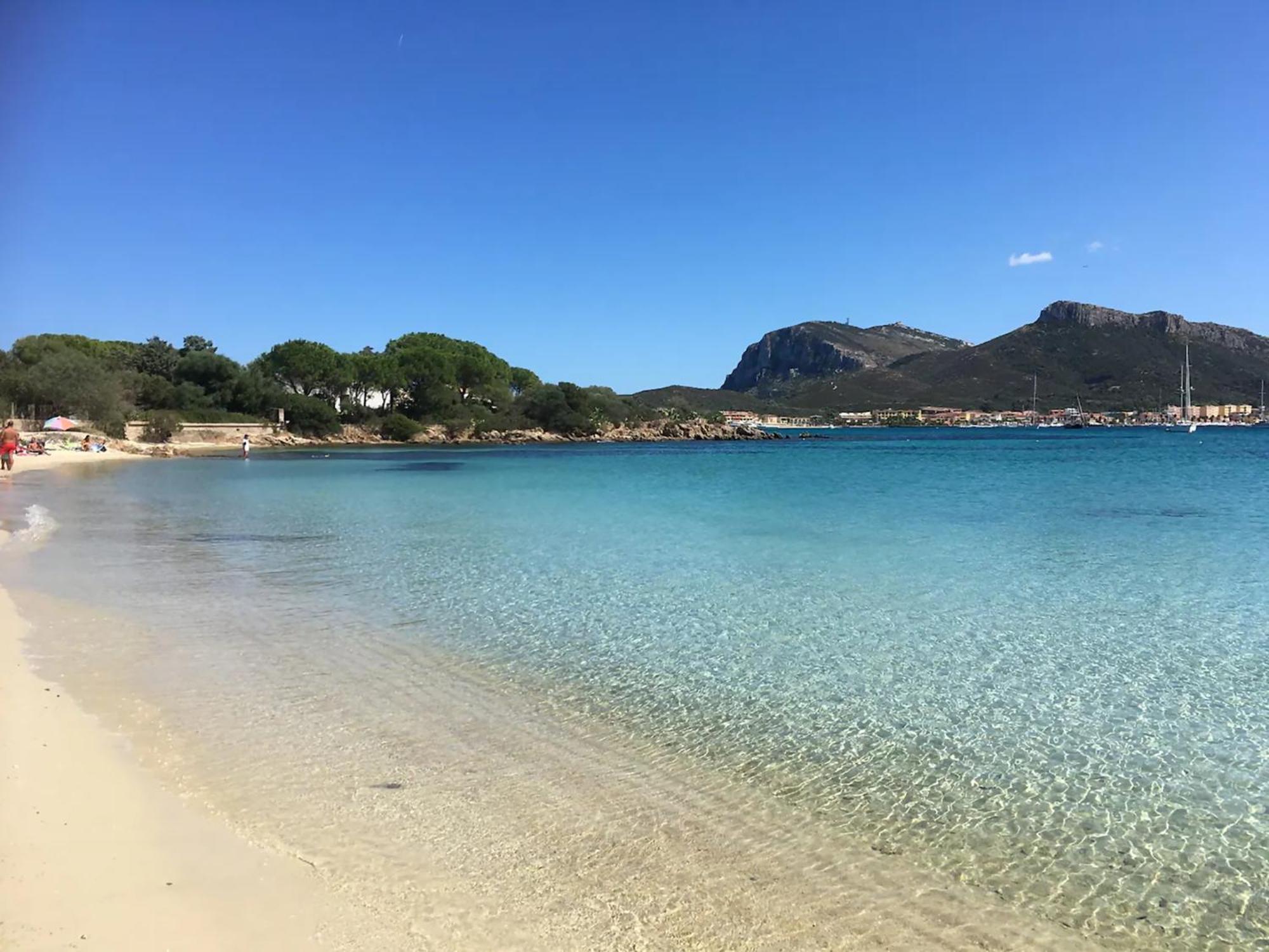 Tramontana Vista Mare 300M Dalla Spiaggia Golfo Aranci Exterior foto