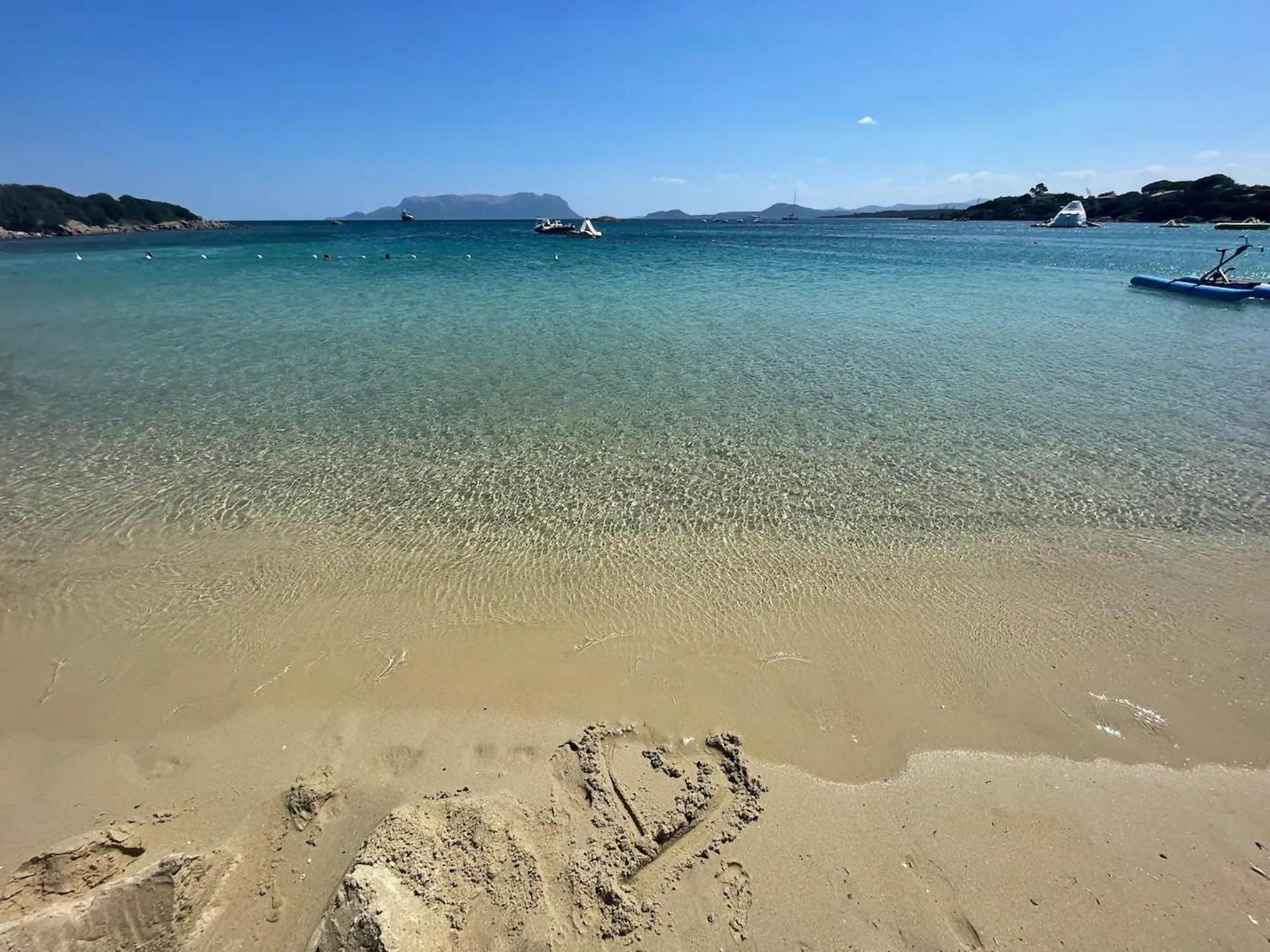 Tramontana Vista Mare 300M Dalla Spiaggia Golfo Aranci Exterior foto